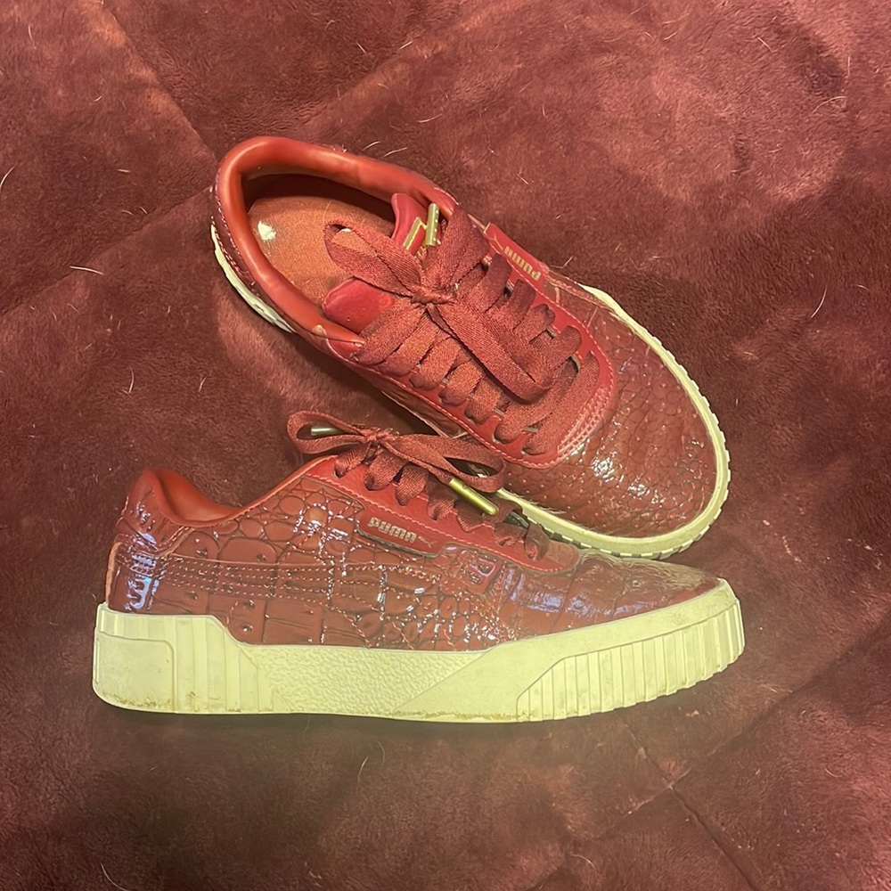 EUC Puma Cali Sneakers